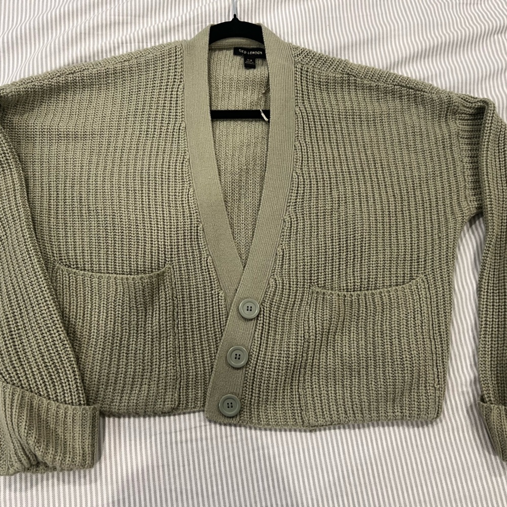 QED London Sage Green Knit Cardigan